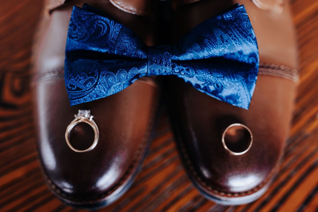 Nashville elopement photographer captures rings on shoes