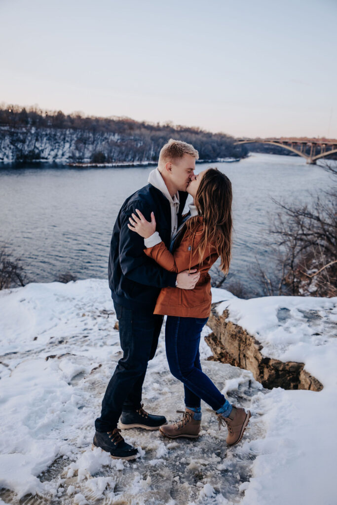 Nashville elopement photographer captures couple kissing 