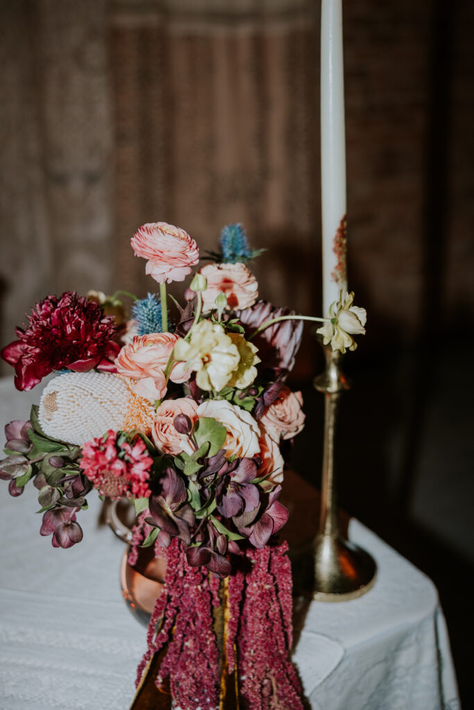 Destination Wedding Photographer captures centerpieces for fall wedding trends