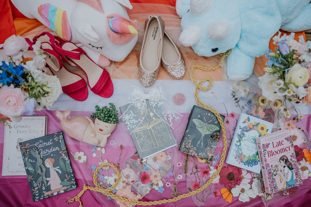 Nashville Elopement Photographer captures bride's shoes and hair accessories