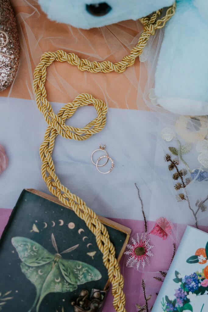 Nashville Elopement Photographer captures braided rope among details