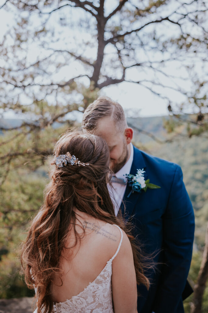 Nashville Elopement Photographer captures bride's hairstyles